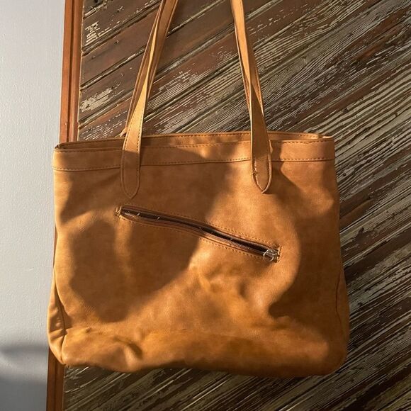 Kensie vegan leather bag  - Picture 6 of 8